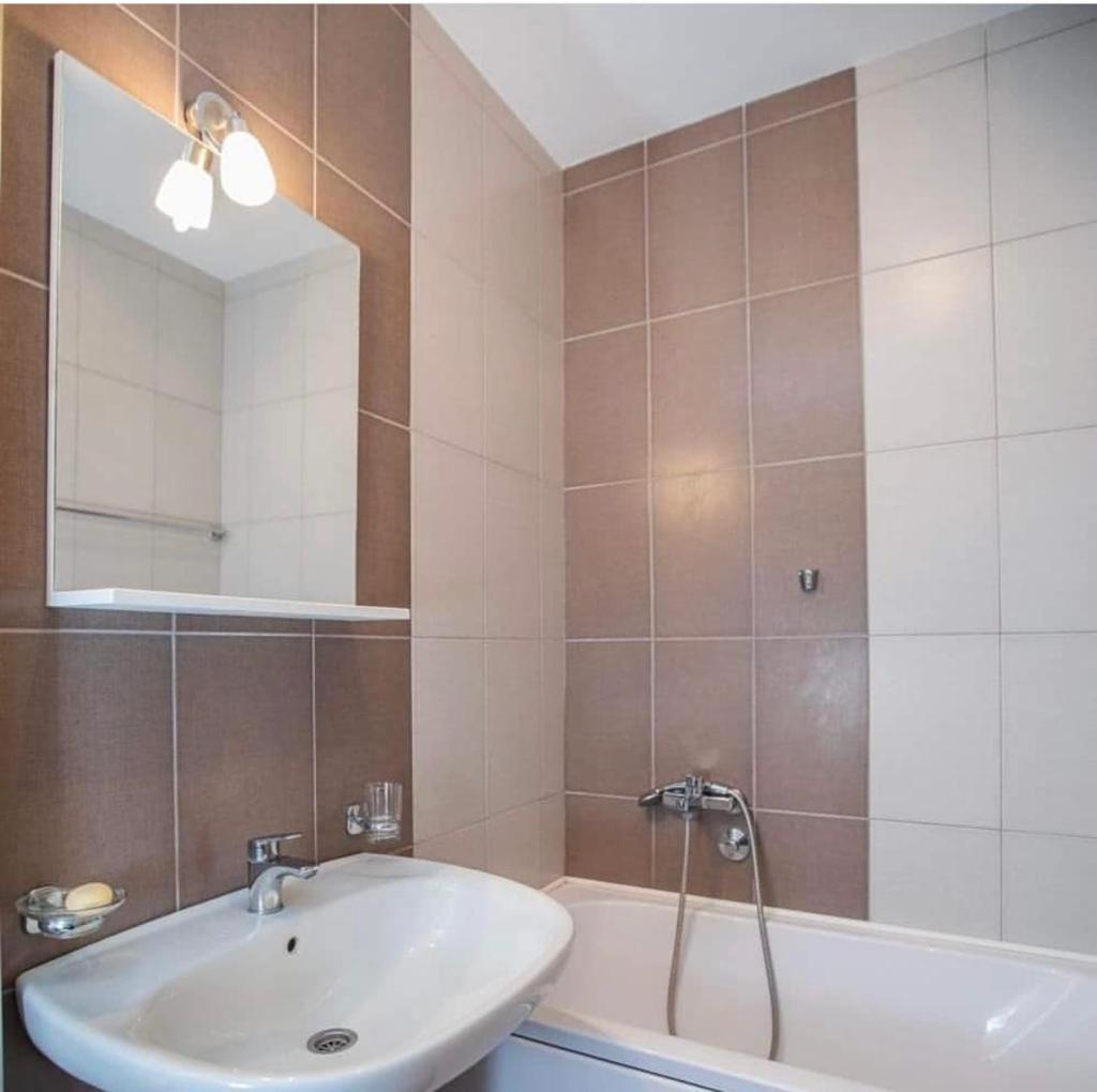 Naki Apartman Apartment Podgorica Phòng bức ảnh